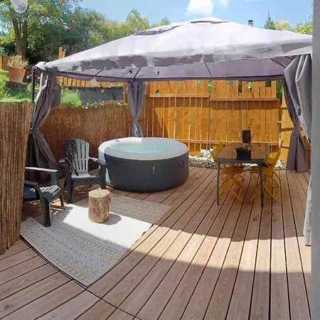 D Hotes 2 Personnes Jacuzzi Prive Proche Cite Medievale فندق مبيت وإفطار قرقشونه